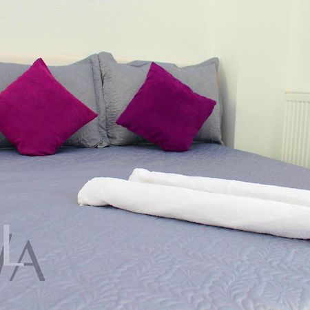 White Luxury Apartment Sibiu Eksteriør billede
