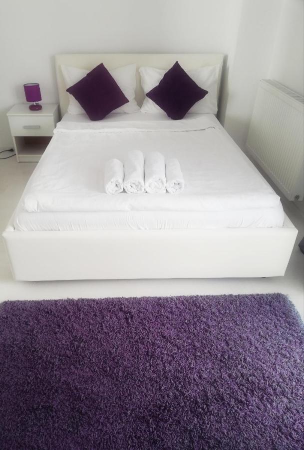 White Luxury Apartment Sibiu Eksteriør billede