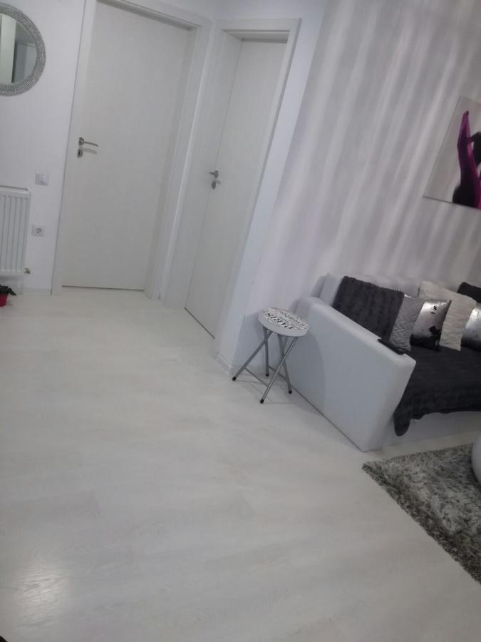White Luxury Apartment Sibiu Eksteriør billede